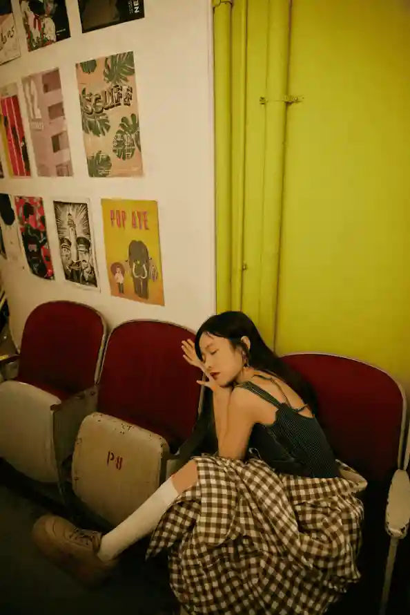 无码中文字幕av带剧情_亚洲熟女综合一区二区三区_亚洲日韩中文字幕无码一区